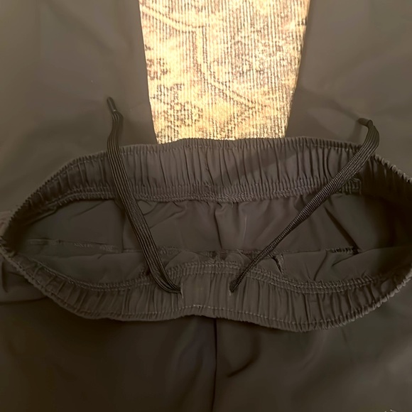 Eight workout pants size S. - Picture 5 of 7